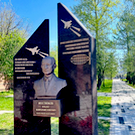 Минниханов открыл надгробный памятник одному из создателей системы «свой – чужой» Ильдусу Мостюкову