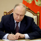Путин поздравил лидеров иностранных государств с 81-й годовщиной Победы