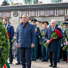 Минниханов и Шаймиев в Казани возложили цветы к Вечному огню в парке Победы