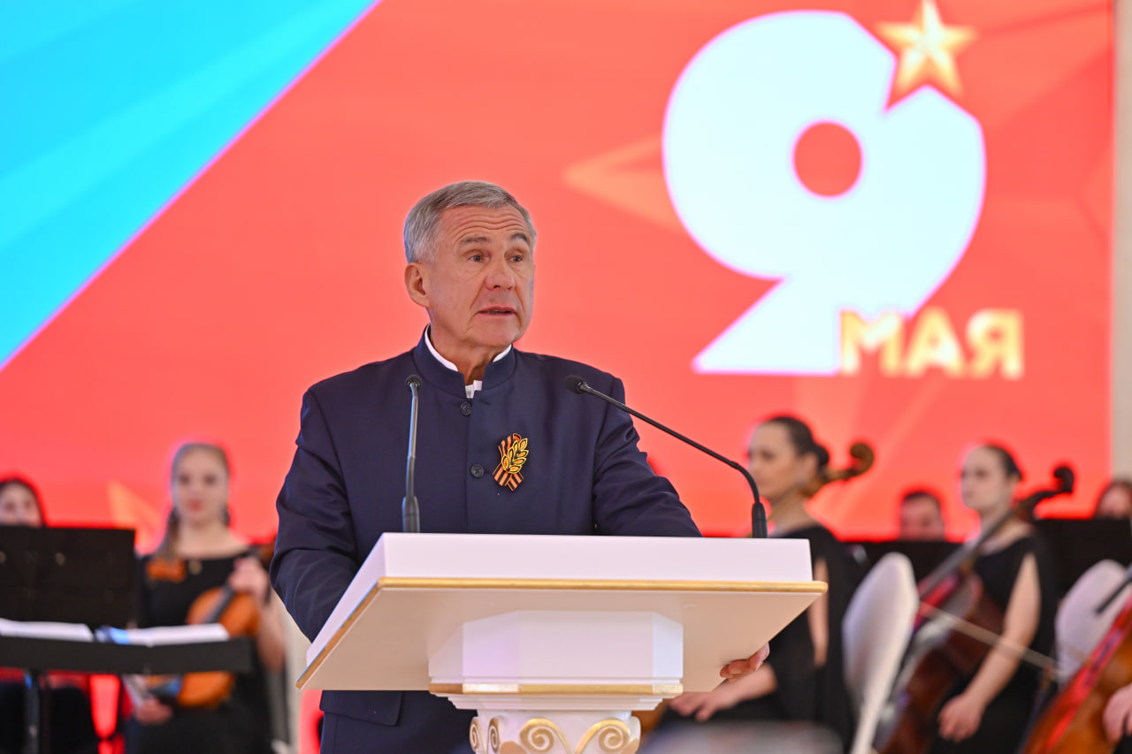 Рустам Минниханов