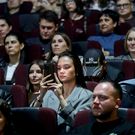 «Коммерсант» с Петровым и Хаски продолжает лидировать в кинопрокате, фильм принес за уик-энд более 80 миллионов