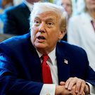 Трамп: ядерная программа Ирана важнее финансовых проблем американцев