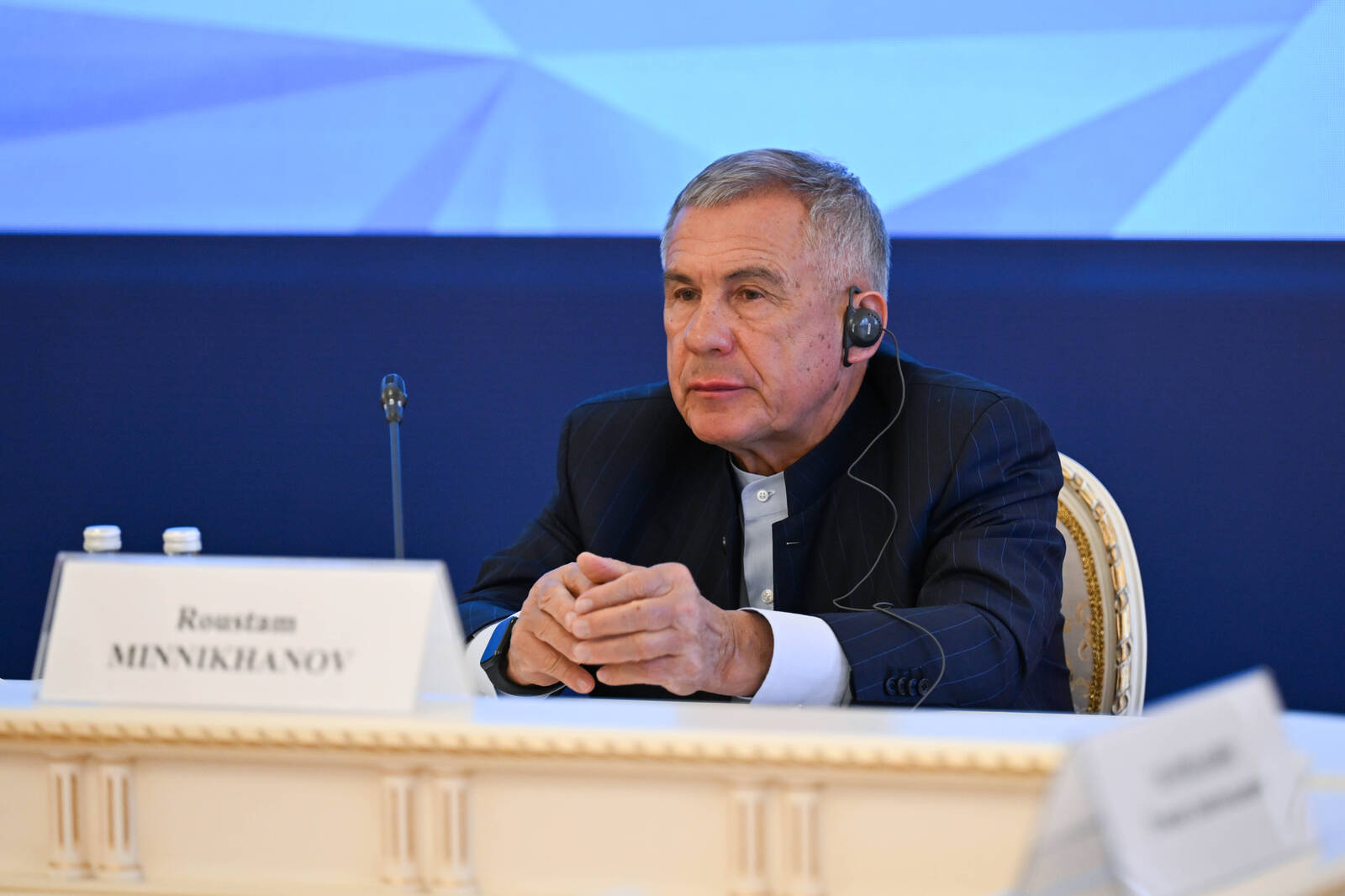 Рустам Минниханов