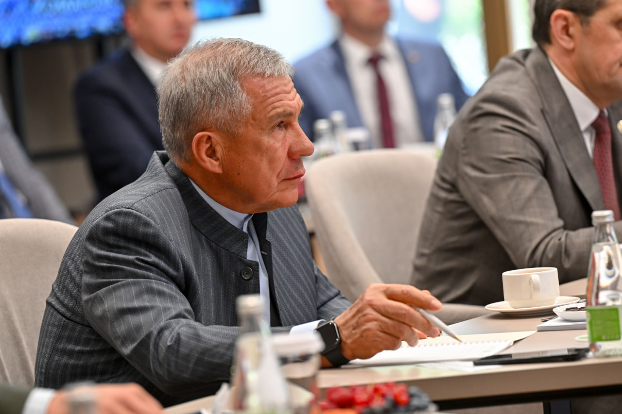 Рустам Минниханов