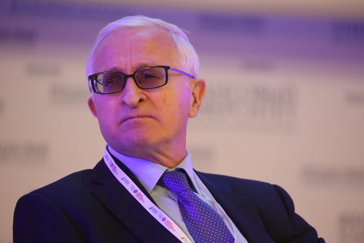 Александр Шохин