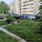 На Серова в Казани прорвало водопроводный коллектор – жители сообщают о коричневой воде в кранах