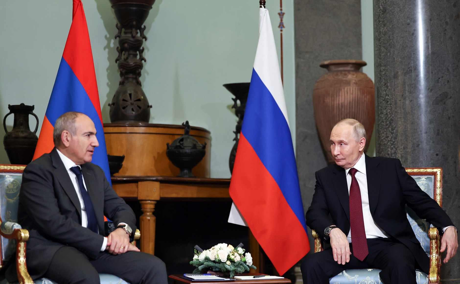 Никол Пашинян и Владимир Путин