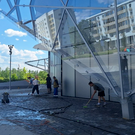 Вокруг нового здания театра им. Камала ставят ограждения