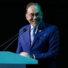 Премьер-министр Малайзии Анвар Ибрагим прилетел в Казань
