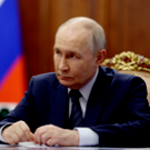 Путин приехал в театр им. Камала