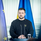 Зеленский дал Лукашенко неделю, чтобы «убрать» технику с границы с Украиной