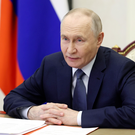 Путин объявил благодарность заму Ханифова и трем татарстанцам