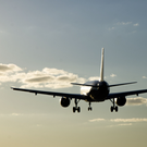 Пассажирский самолет Airbus A321 столкнулся с беспилотником при посадке в Нью-Йорке
