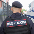 «Ъ»: В МВД предложили выдворять мигрантов за дискриминацию и неповиновение пограничникам