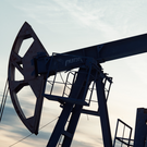 Нефть Brent подорожала более чем на 7% и поднялась выше $80 за баррель
