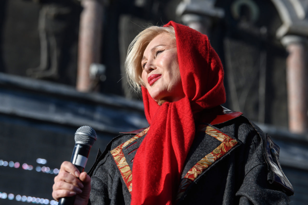 Вика Цыганова