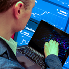 Аналитик: техническая перепроданность и слабое давление продавцом вывели российский рынок акций в рост