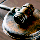 КС РФ запретил одновременно применять повышенную налоговую ставку и коэффициенты для участков под ИЖС