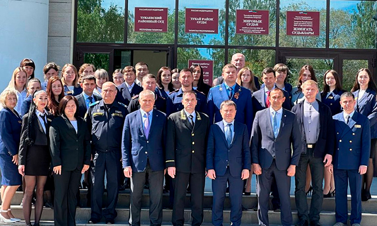В апреле 2025 года Зиннатов вновь был избран на пост председателя Тукаевского районного суда