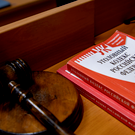 Экс-директора Popcorn Books приговорили к 4 годам условно
