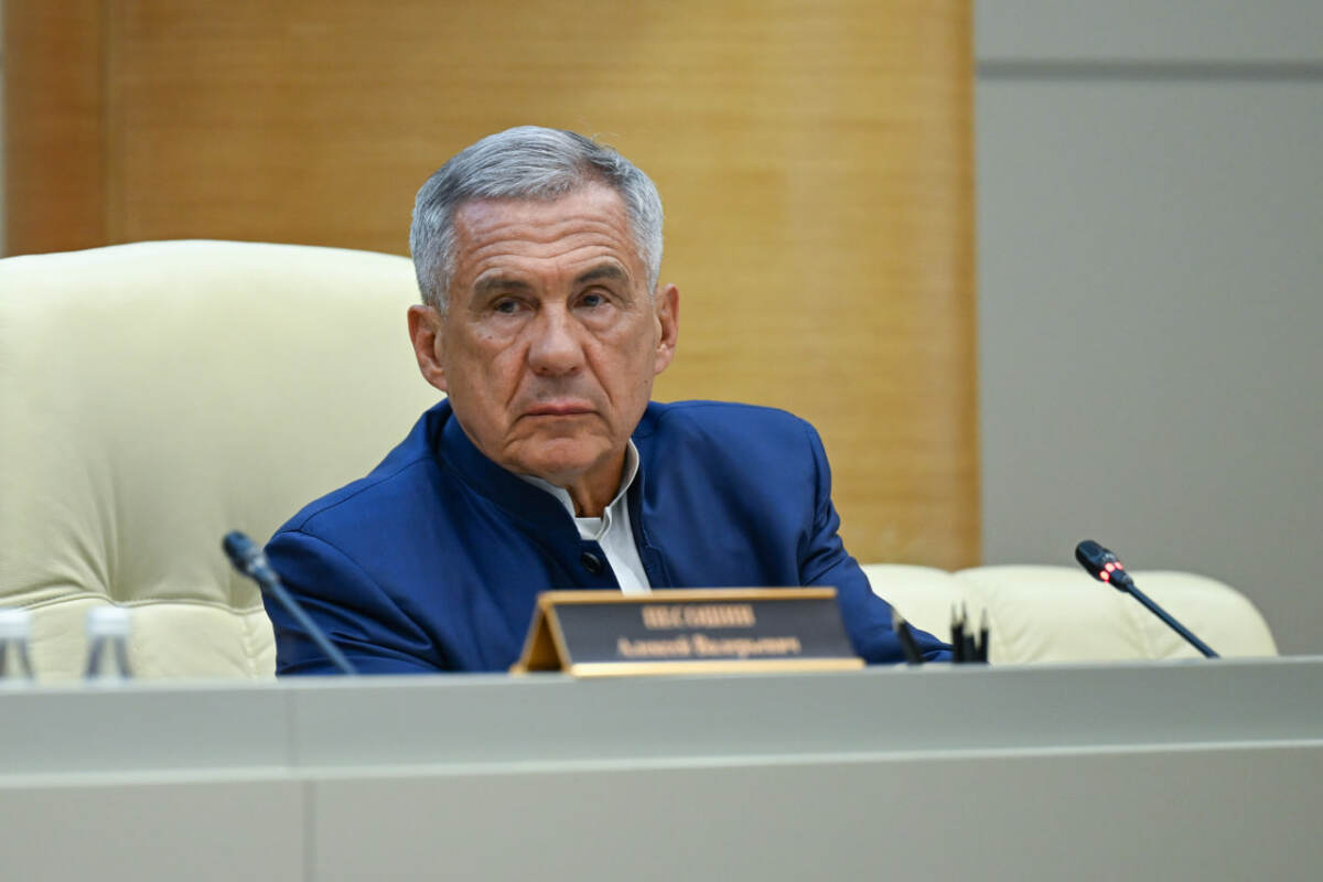 Рустам Минниханов