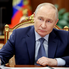 Путин призвал министров активнее работать с регионами: «Есть направления, которые проседают»