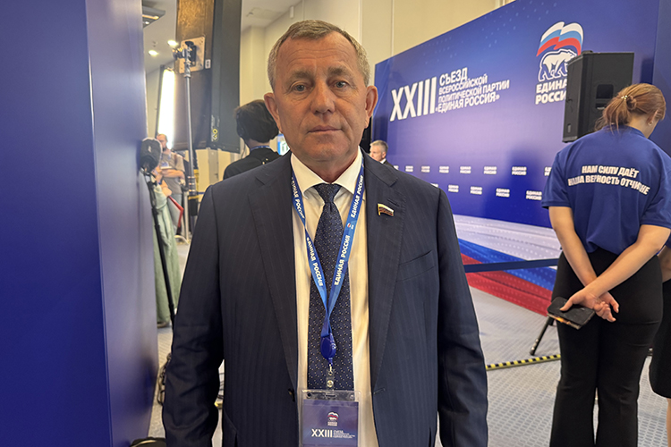 Анатолий Иванов: «Нужно сейчас принять такие законы, чтобы процветали районные центры. Это основа России, это фундамент России, потому что другого я не вижу»