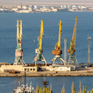 СМИ: Крупные черноморские порты Украины остаются парализованными больше месяца