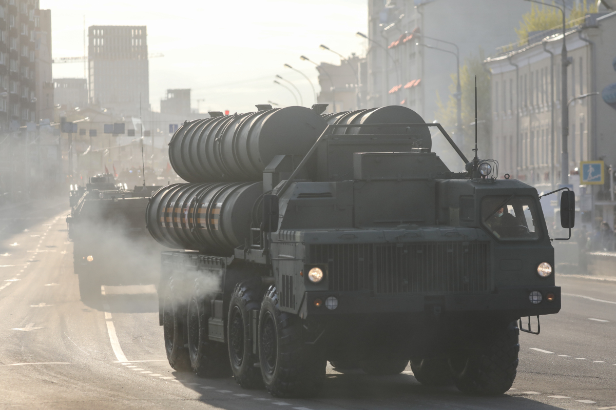 Зенитный ракетный комплекс С-400