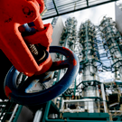 К турецкому генподрядчику СИБУРа и «Газпрома» подали иск о банкротстве
