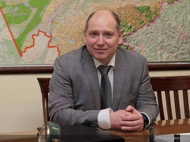 Роман Плотников