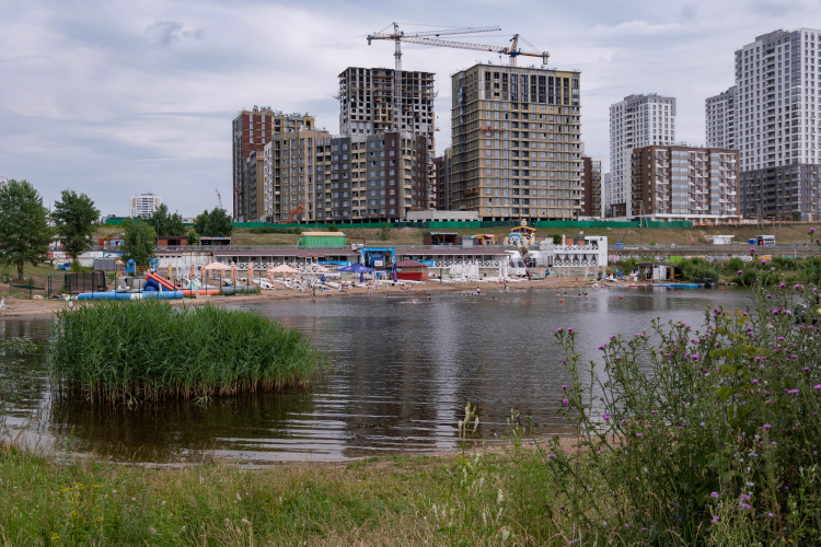 Пляж SunDale Beach Club в Набережных Челнах
