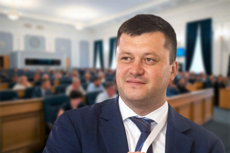 «Цель – очернить меня в глазах общества!»: как горсовет «убрал» Ратмира Мавлиева