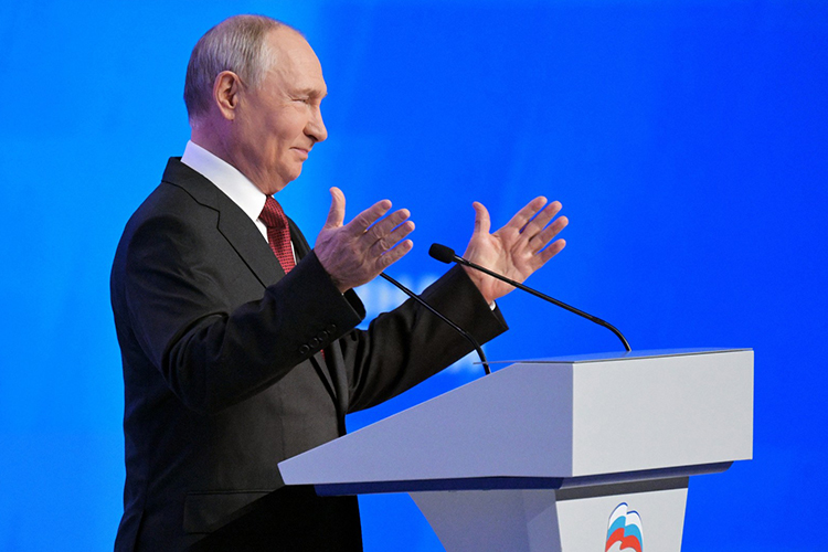 Владимир Путин на съезде «Единой России»: «Пустых, декларативных обещаний партия никогда не давала!»
